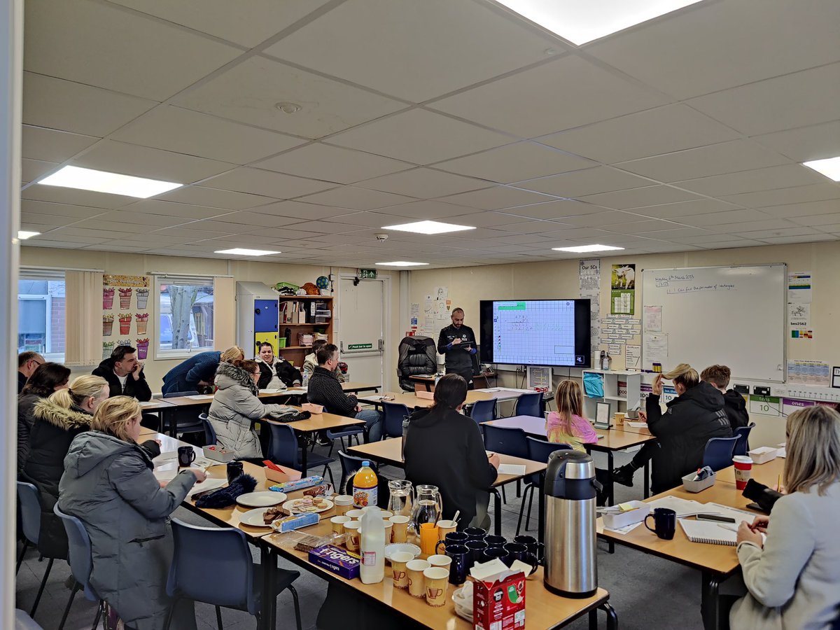 WellfieldMiddle's tweet photo. Thank you to the Y6 parents who attended our maths workshop this evening; it was great to see you all and talk all things maths. 🧮 Our next workshop on English will be on Monday 27th March. #WMSCommunity #WMSCommunication https://t.co/Dur333JU8x