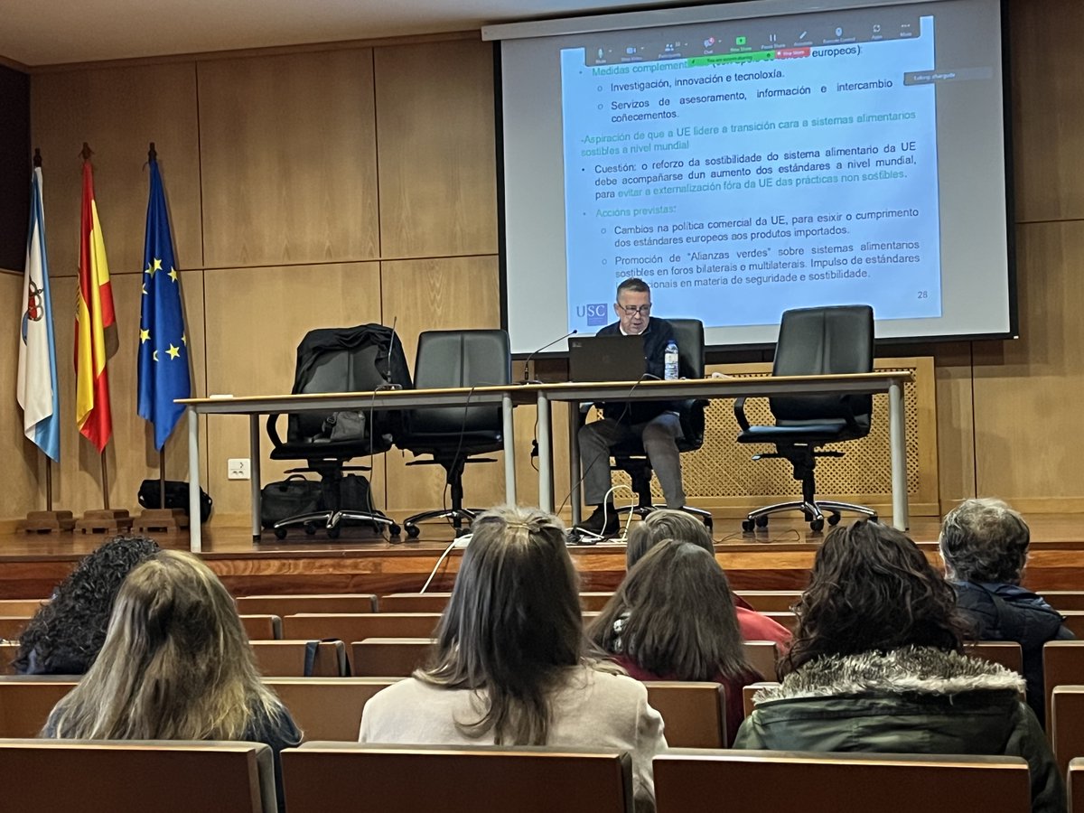 📌Hoxe celebrouse a xornada Aplicación da #PAC 2023-2027 en Galicia, na que os expertos Edelmiro López e Francisco Ónega explicaron conceptos como #ecorrexímenes, #condicionalidade reforzada,innovación agrícola, medidas #agroambientais do que se falará moito nos próximos meses.