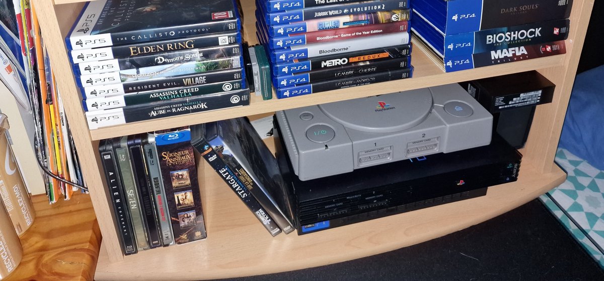 UltimaGamingFr's tweet photo. #MrBiohazard #CollectionPart3
3eme partie de la collection avec
Les 5 génération de console Pmaystation ( Console de Salon ) https://t.co/2ZReX8p9pd
