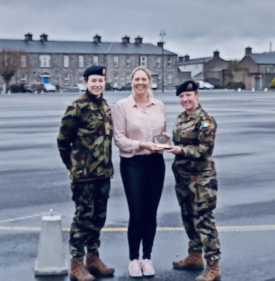 JoanneMurphy_'s tweet image. 🤩 Kickstarted a busy week of activity for #internationalwomensday today as the guest speaker for the @defenceforces Women’s Network Event in Athlone. Sharing stories from my career &amp;amp; adventures in sport as well as insight and tips on ‘Finding Your Voice’ 

#IWD2023 #wisweek