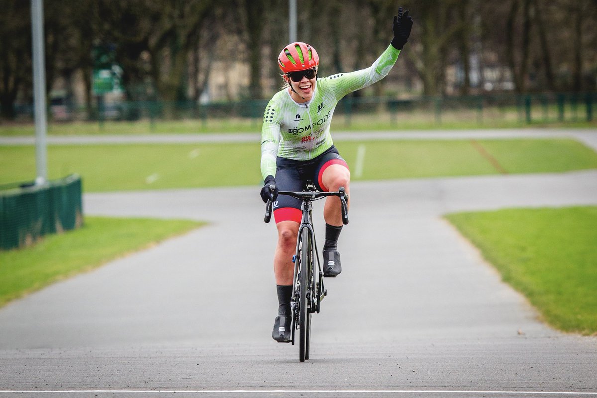 What a way to open the season 👏🏻 

🥇 for Lauren and 🥈for Ellen at our opening race of the season. 🔥 

📸 Stephen Smith