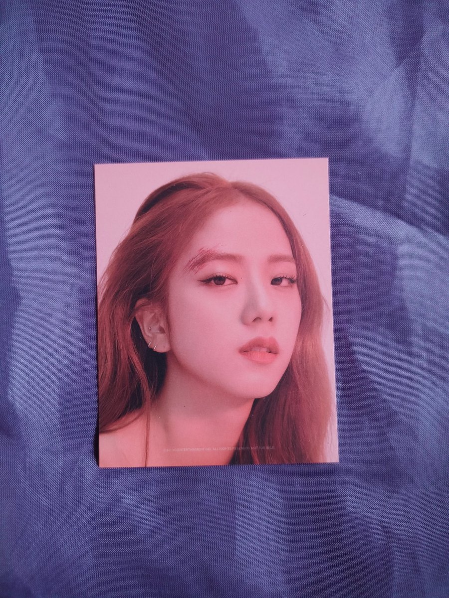 aps_ph's tweet photo. Blackpink Official Postcards 

20-40 pesos each. Dm for the price https://t.co/xMpuv6UOio