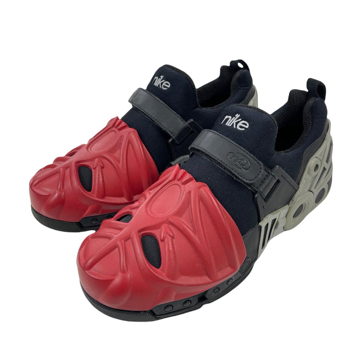 Gotta snag me some of these Bionicle Nikes