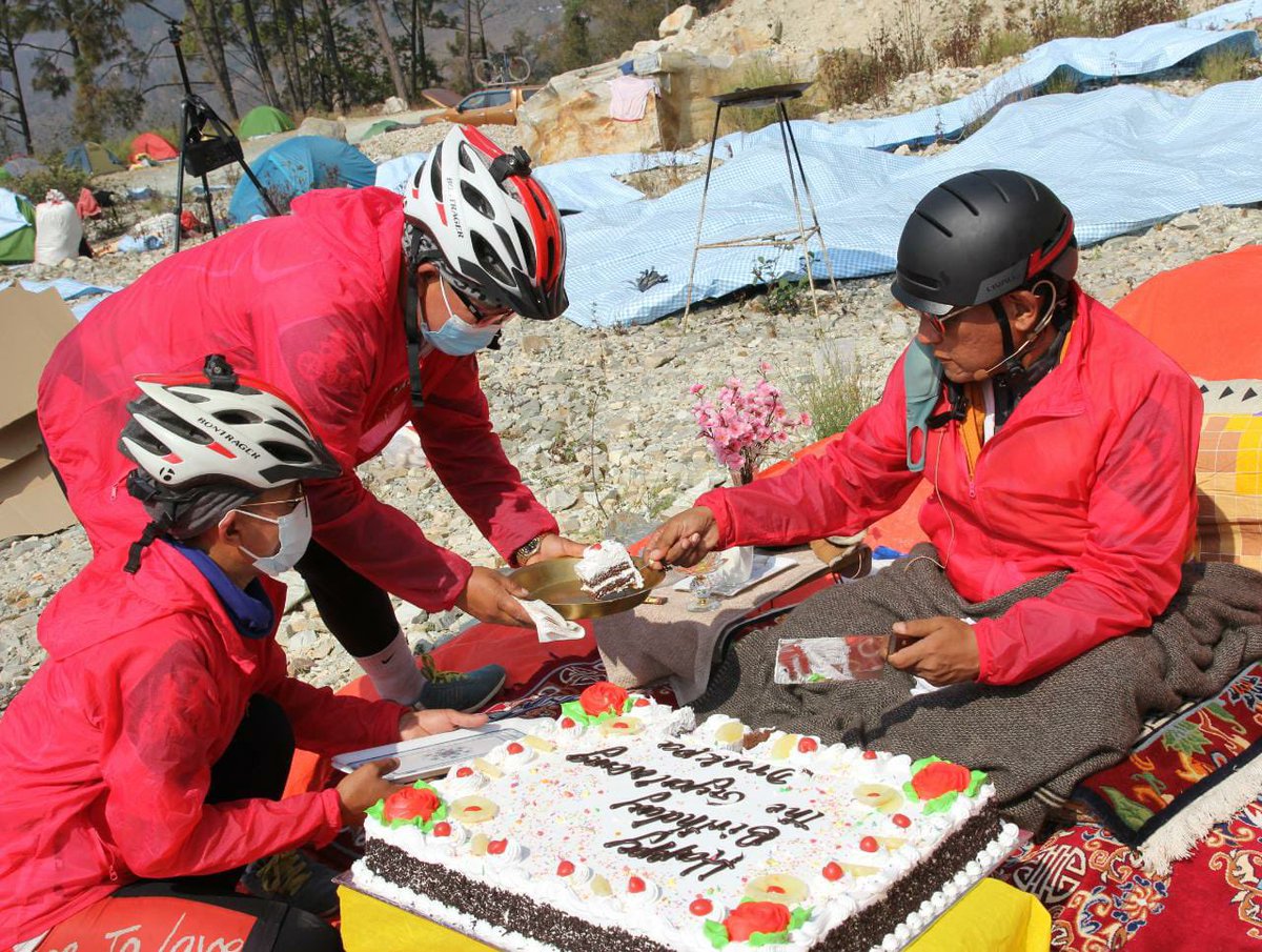 Gyalwang Drukpa tweet media