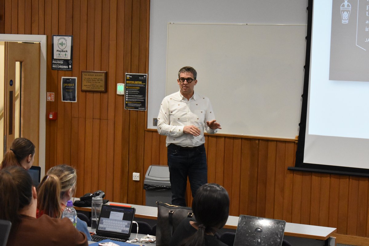 KeeleUniversity's tweet photo. Our Chancellor @JamesTCobbler visited campus last week to give a guest lecture to Criminology students about his company's renowned work in offering employment, education, and support opportunities for prison leavers, to help them in their ongoing rehabilitation journeys. https://t.co/DADrGXHr94