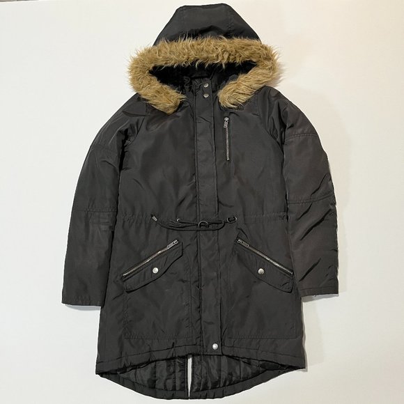 So good I had to share! Check out all the items I'm loving on <a href="/Poshmarkapp/">Poshmark</a> #poshmark #fashion #style #shopmycloset #catjack #mossimosupplyco: posh.mk/zjONdImXzxb