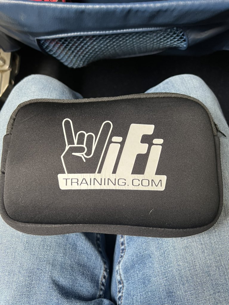 JimWifi1's tweet photo. It’s been 4 years the last time I traveled with my handy WiFi training bag.🙃 https://t.co/UvWGUtaO1G
