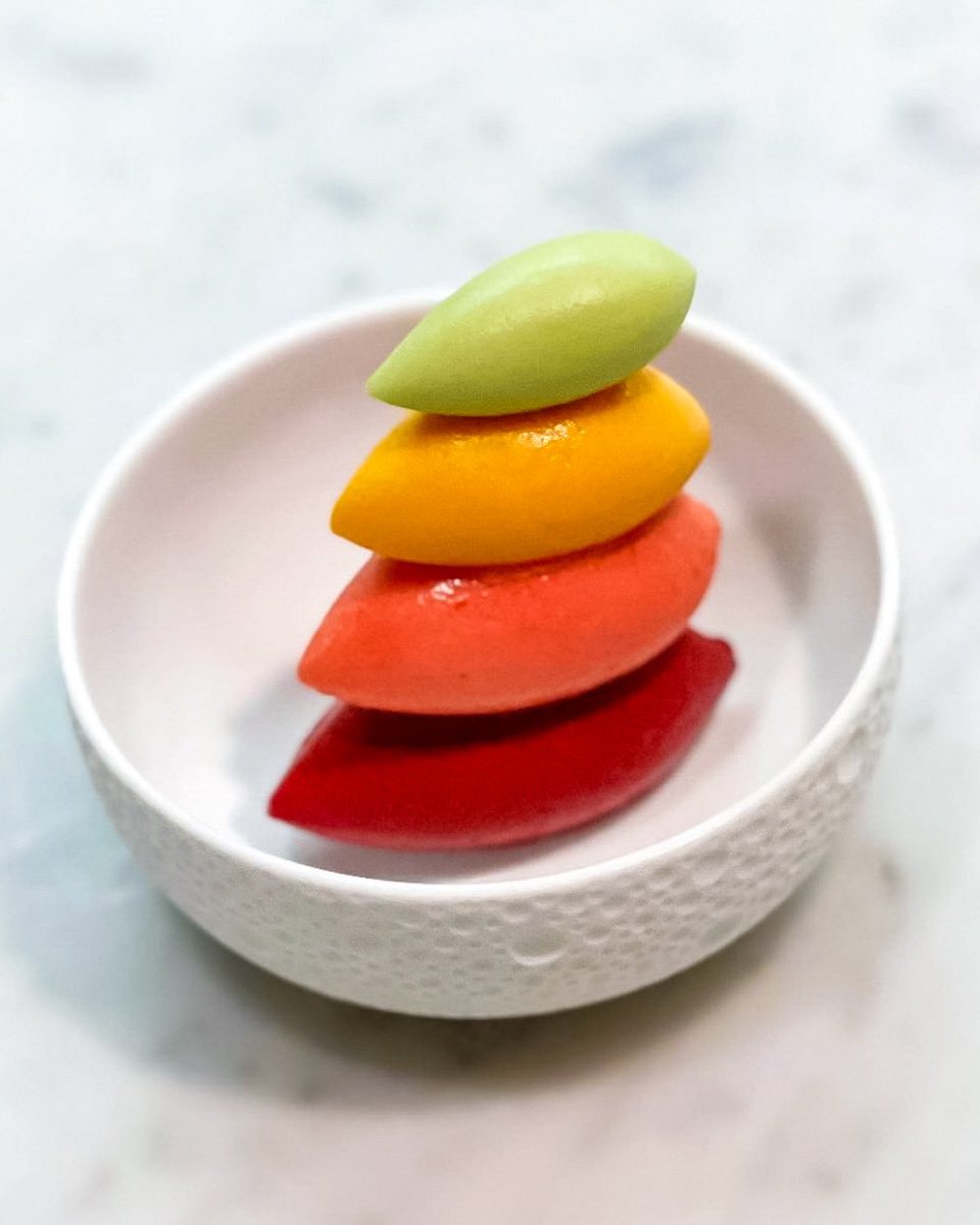 Spring is coming…

Sorbets:
Blackberry-Orange Blossom 🍊 
Strawberry 🍓 
Carrot-Ginger 🥕 
Cucumber-Tarragon 🥒 

#lebernardin #chefericripert #pastry