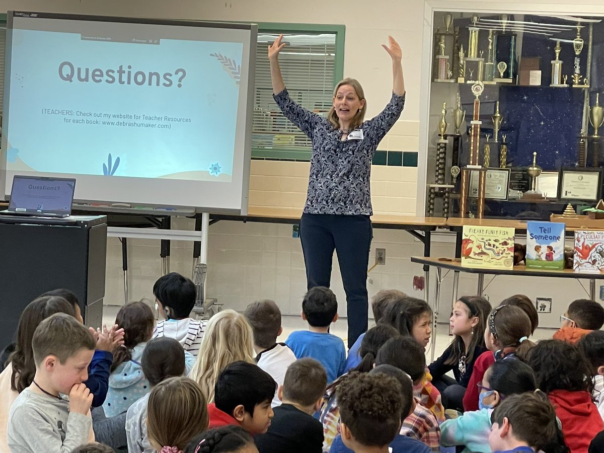 Children’s book author, Debra Shumaker, shared her fact-filled picture book, Peculiar Primates, with PS-2nd grade students. What a wonderful way to start the day! @ShumakerDebra #ReadAcrossAmerica2023