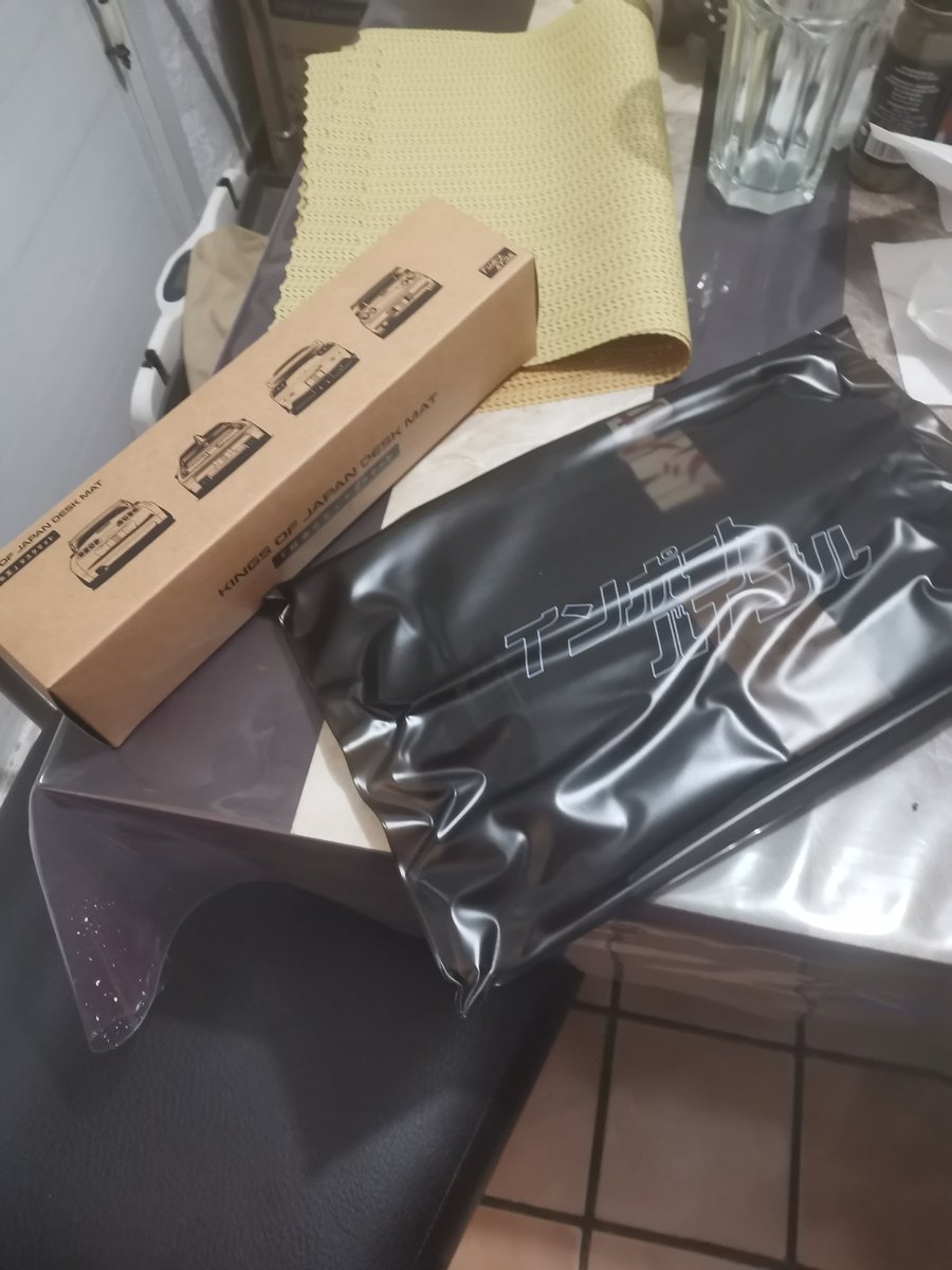 ZinoSpool's tweet photo. I'll post it over here rather than on my Insta since it's more of a private account

Thanks @ImportBible! These things are sick! Still waiting on some posters to arrive but so far love the quality on these! https://t.co/gB2th704Nx