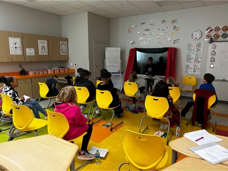 IsdSomerville's tweet photo. Great Things Are Happening At Somerville Elementary/Intermediate! 

Ms. Wade's 4th grade class performs poetry in their Poetry Slam! https://t.co/tVqBMVWzOQ