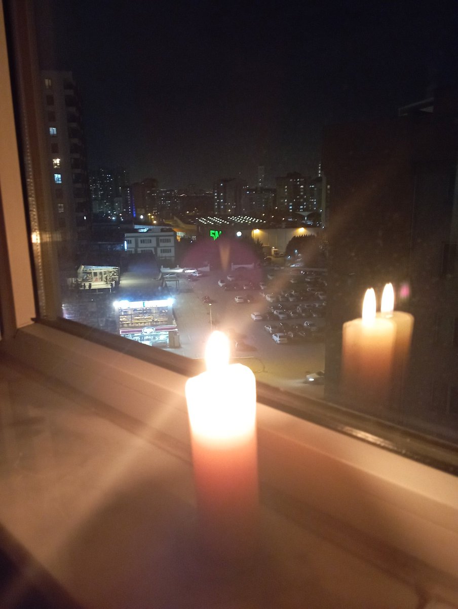 ZgR2206's tweet photo. Yitip giden canlarımızı, umutlarımızı unutmadık... Unutmayacağız... #PencerendeBirMumYak https://t.co/xpSdMD2Sz6
