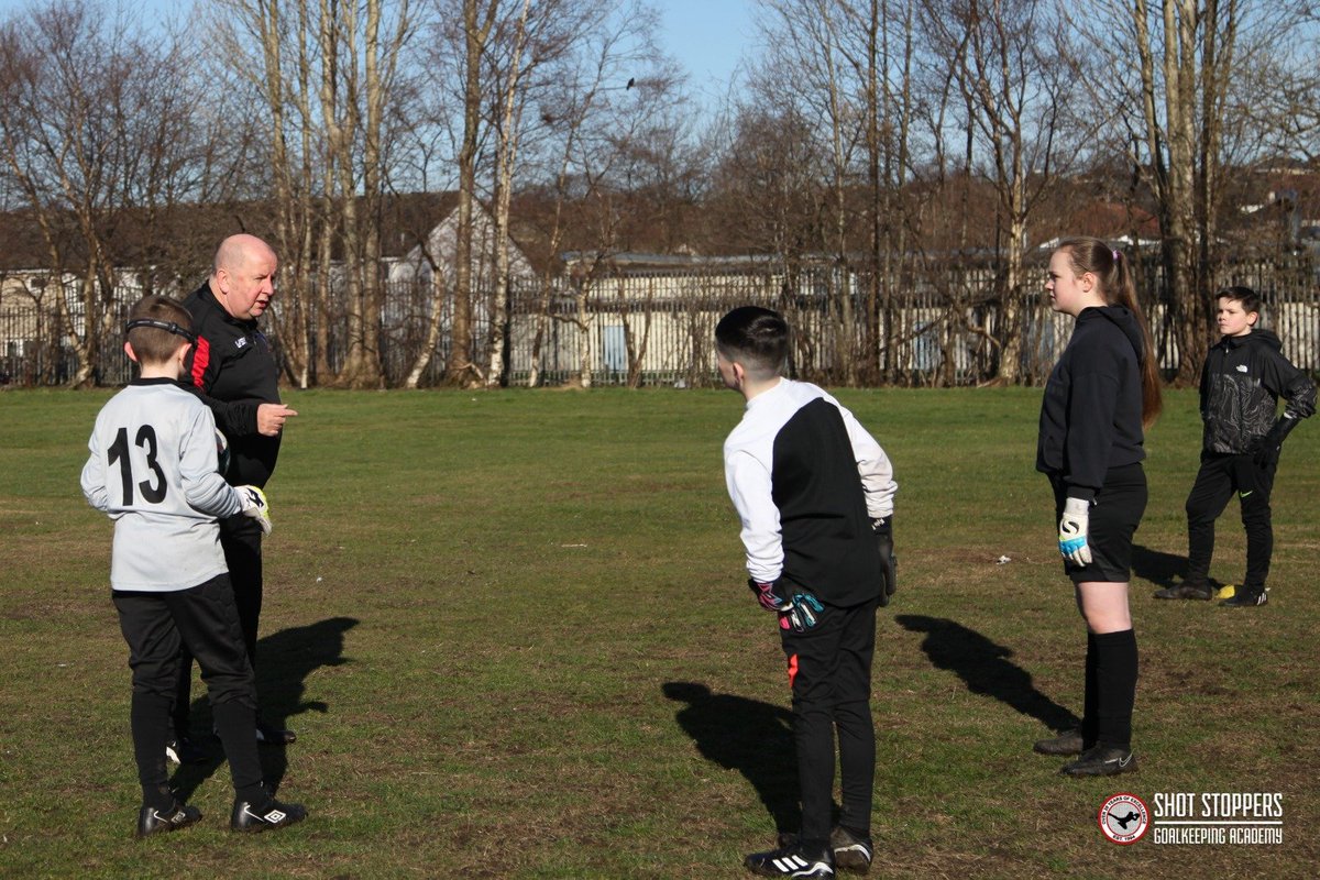 shot_stoppersgk's tweet photo. Glorious conditions on Saturday for yet another excellent session.
Action below from Coaches Cammy, Sean, Stevie C, James and Graeme.
Get in touch to discuss joining us.
#bewiththebest #goalkeeper #goalkeepertraining #goalkeepers #goalkeepersaves #goalkeeping #goalkeeperlife https://t.co/f9CcGoDMe9