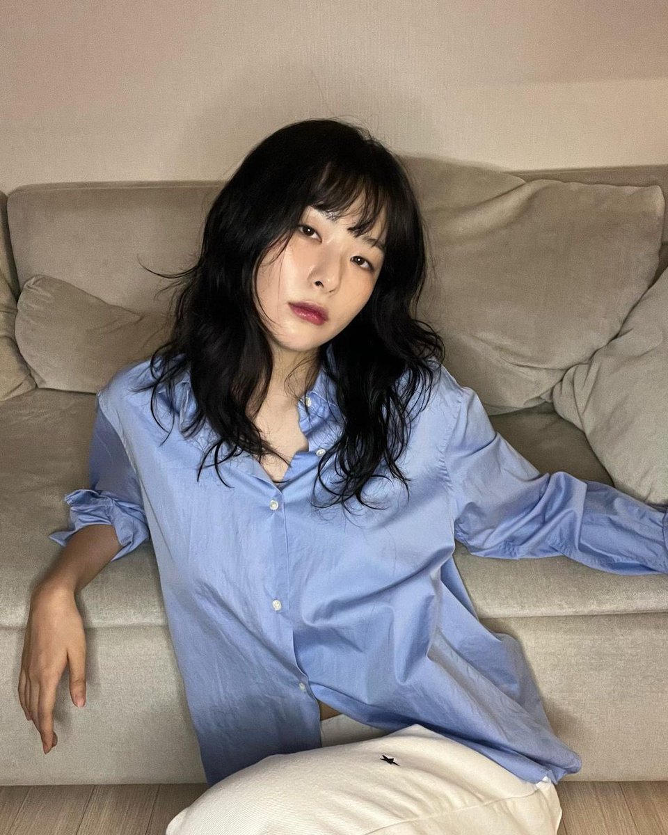 seulgyvesfiles's tweet photo. they’re for women only!! https://t.co/vXbUlnsjUY
