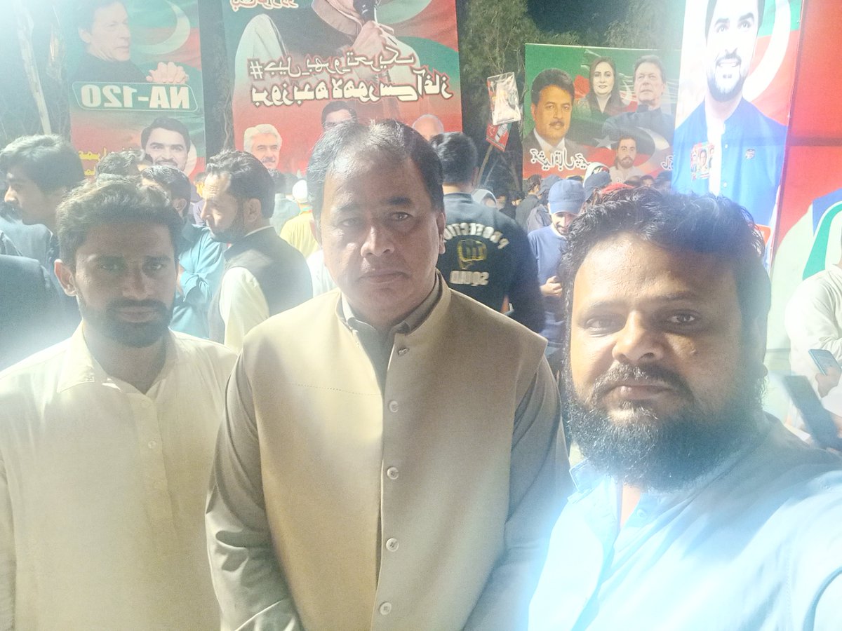 zahidbukhariPTi's tweet photo. لاہور زمان پارک
#Zamanpark
#pir_m_imran_shah_khagga
#PTIMianChannu
#PP207 https://t.co/4v78nder4P