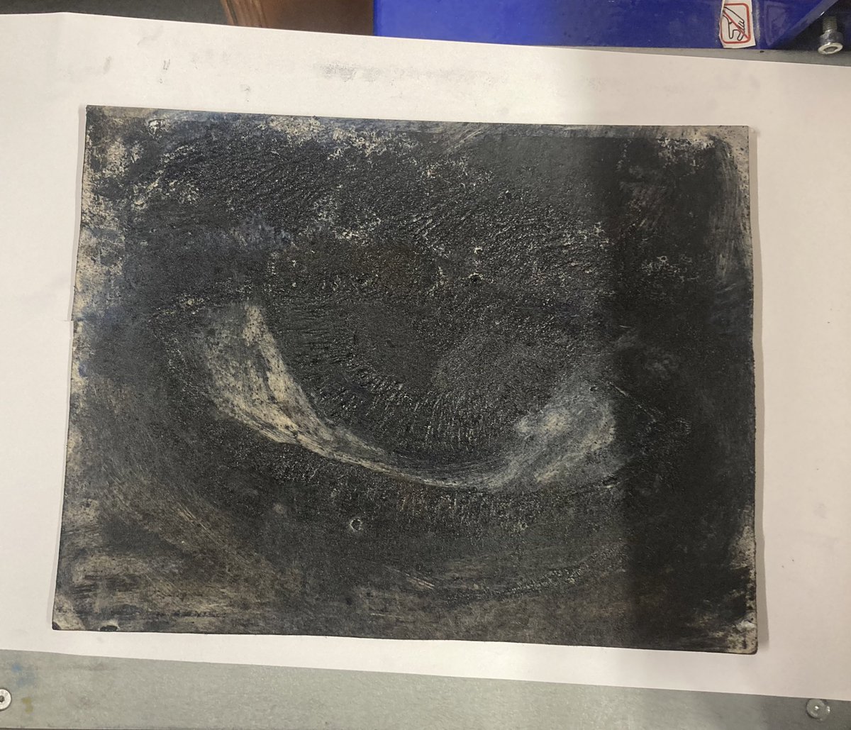 Dempsey_art's tweet image. Work with S in Y10 continues as we experiment with ink application and the printing press @KelmscottSchool he’s been working with our wonderful technician who leaves us tomorrow for pastures new #printing #artteaching