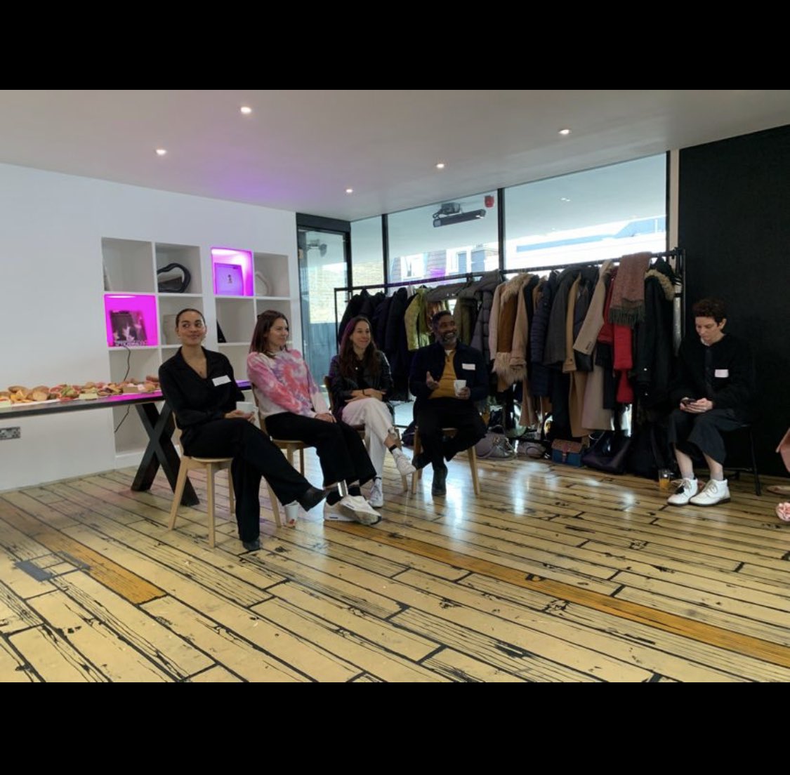 Emmie Faust (@emmiefaust) on Twitter photo Really enjoyed speaking on a panel today <a href="/DreamFactoryLDN/">Dream Factory</a> with a fab group talking all things entrepreneurship and growth. Celebrating female founders and IWD 🎉
#IWD2023 #femalefounder #vc Really enjoyed speaking on a panel today <a href="/DreamFactoryLDN/">Dream Factory</a> with a fab group talking all things entrepreneurship and growth. Celebrating female founders and IWD 🎉
#IWD2023 #femalefounder #vc