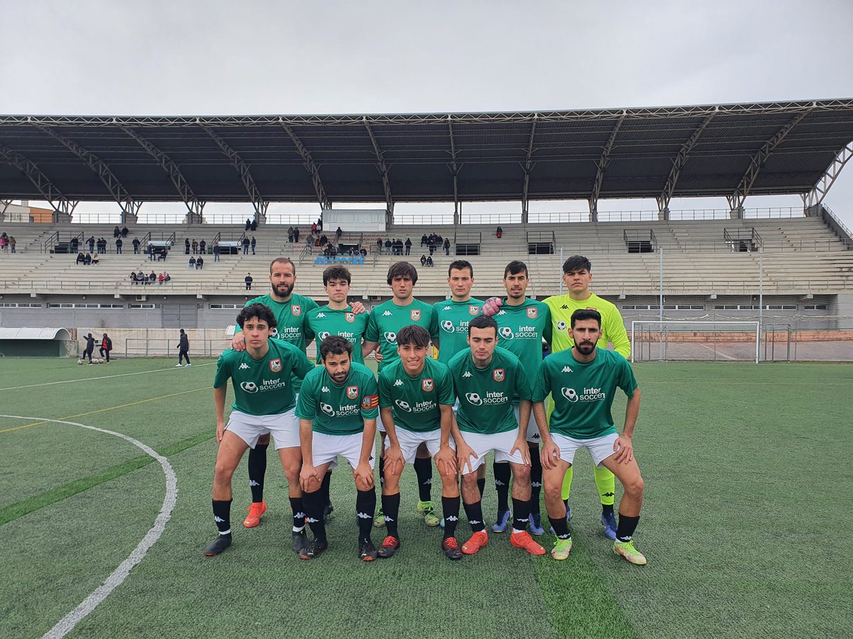 ADAlcobendas's tweet photo. 💚PRIMER EQUIPO 💚

¡Segunda Victoria consecutiva de nuestros chicos! Esta vez contra un grandísimo rival, el @CD_Coslada 4º clasificado.

🥅 Goles: Angulo - Josi x2
💥 MVP:  Josi (DEL) - Angulo (LAT)
🤕 Lesionados: Faucha (Pinchazo aductor) https://t.co/9hRH6TSVNz