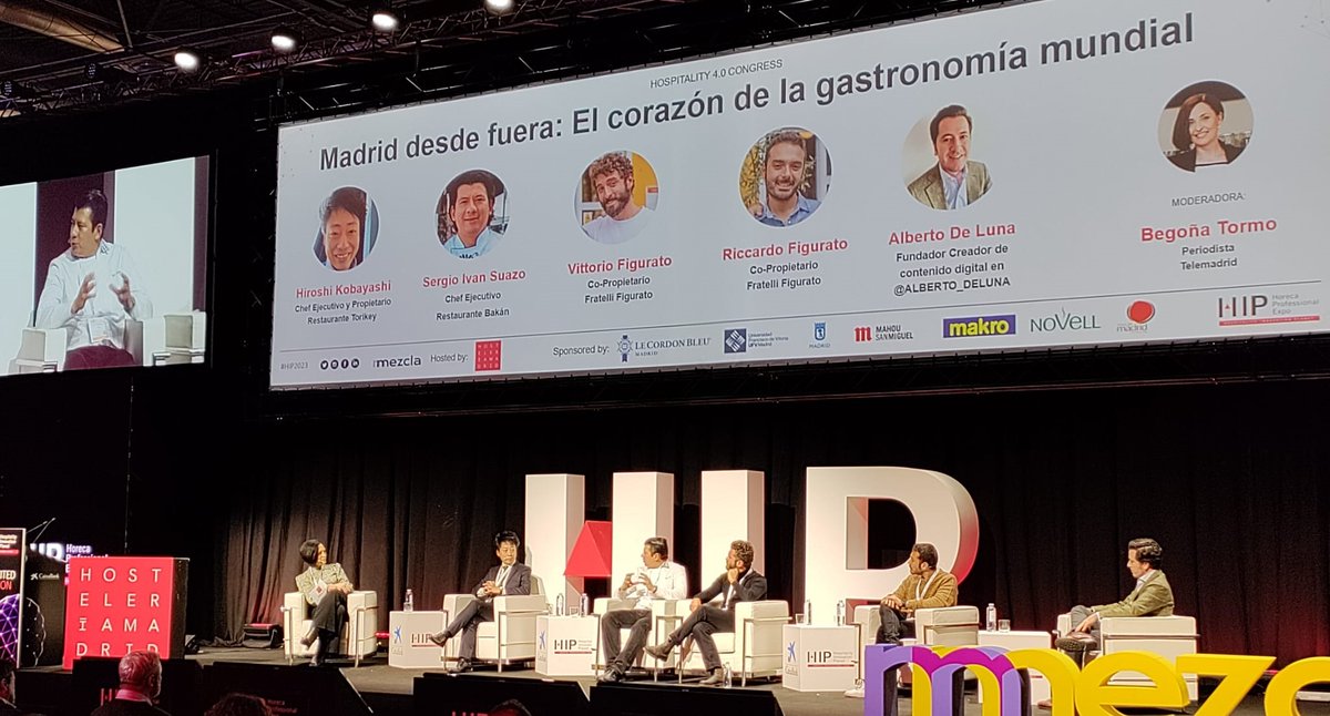 ¿Cómo se ve desde fuera Madrid, el corazón de la gastronomía mundial? 

Nos lo cuentan en el 📍Main Auditorium <a href="/caixabank/">CaixaBank</a> de #HIP2023 Hiroshi Kobayashi de <a href="/Torikey2016/">Torikey</a>, Sergio Ivan Suazo de Restaurante Bakán, Vittorio Figurato de Fratelli Figurato y @alberto_deluna.