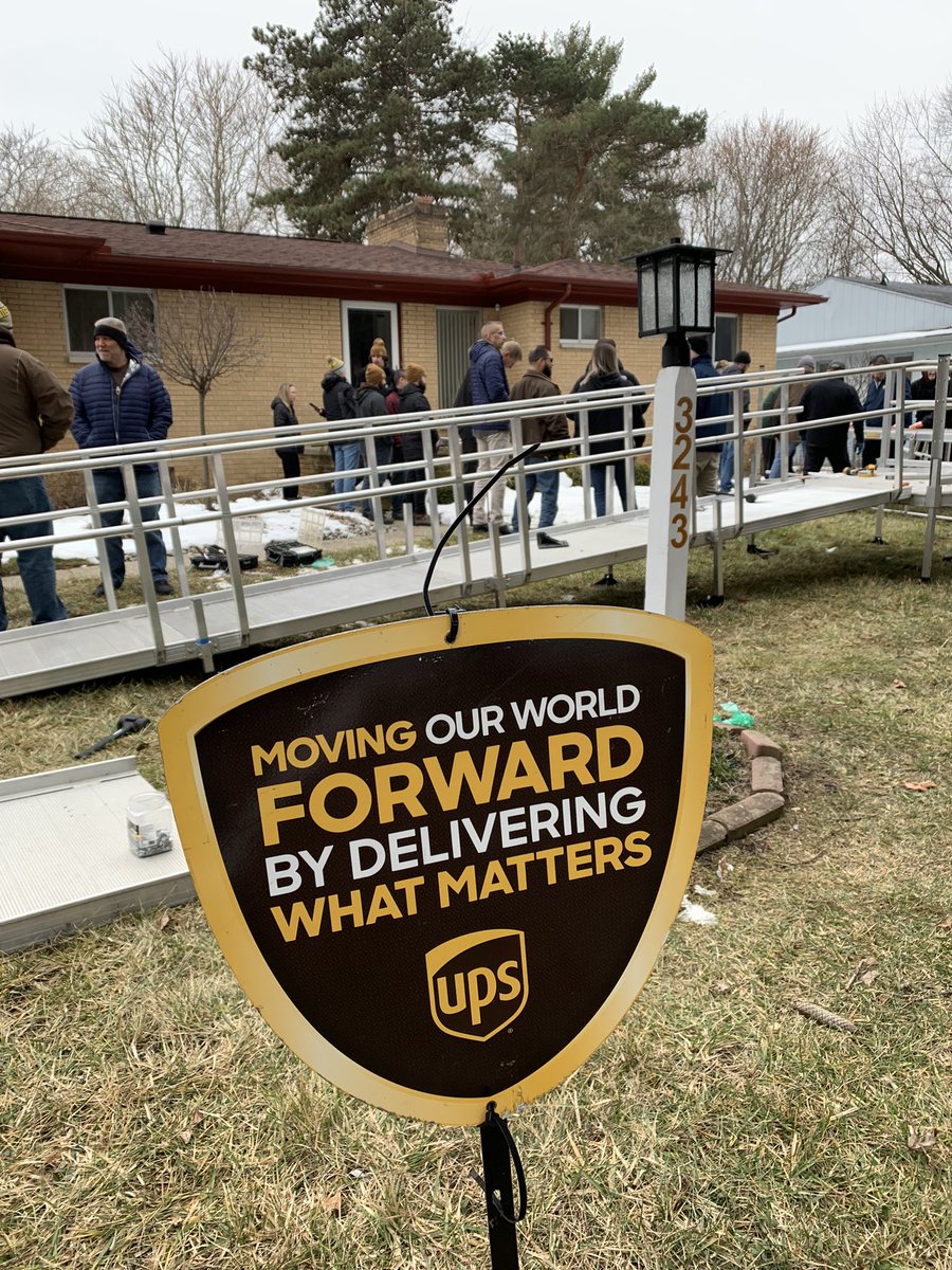 carie_monroe's tweet photo. @gregschneider24 @FLAGSofVALOR @UPS_Foundation @OperationRamp What an honor to meet Paul. Thanks to all the volunteers who showed up with a storm on the way to serve a man who has served us! #ThankaVeteran #Unstoppable https://t.co/qKmCznHu6c