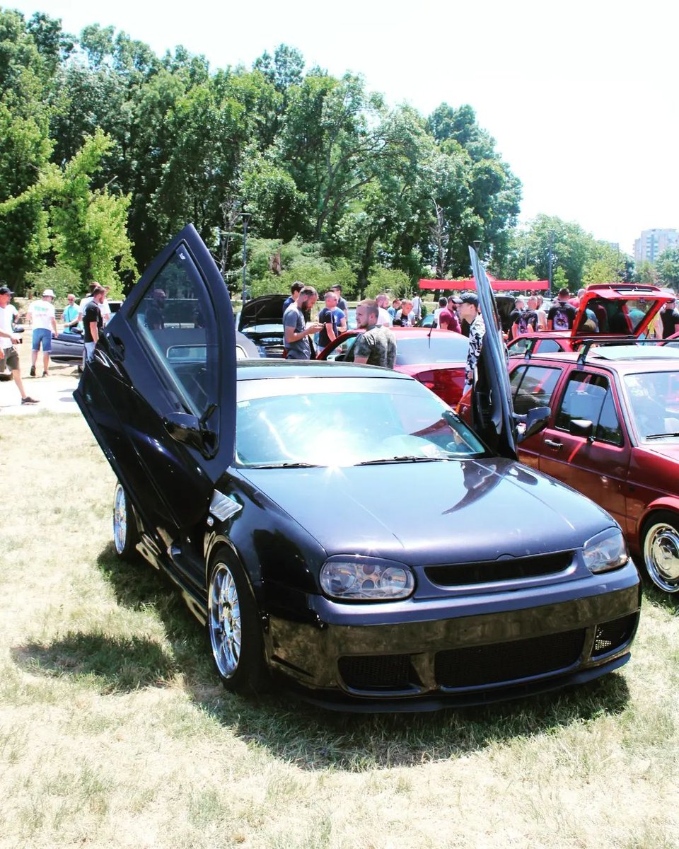 oshigoshi1972's tweet photo. Vlasnik: @bojan_petric88
 #volkswagen #golf #mk4 #gti #18t #tuningclubsabac #lambo #extrime #tuningcar https://t.co/PLIaZnaZ0A
