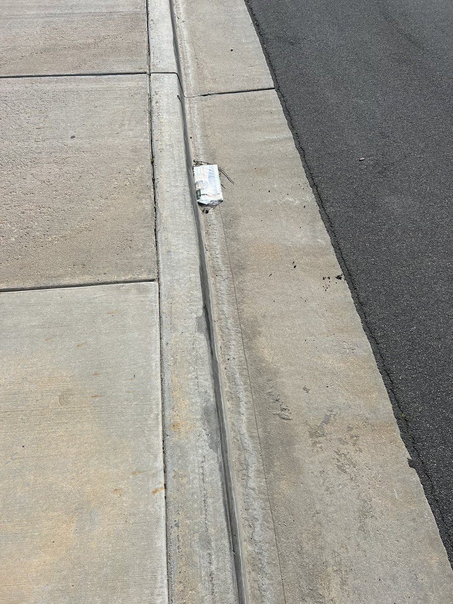 JDrift's tweet photo. @SaveDotComTrash @philly311 It’s continuing to happen here in SoCal too!! https://t.co/mMxLwx4U23