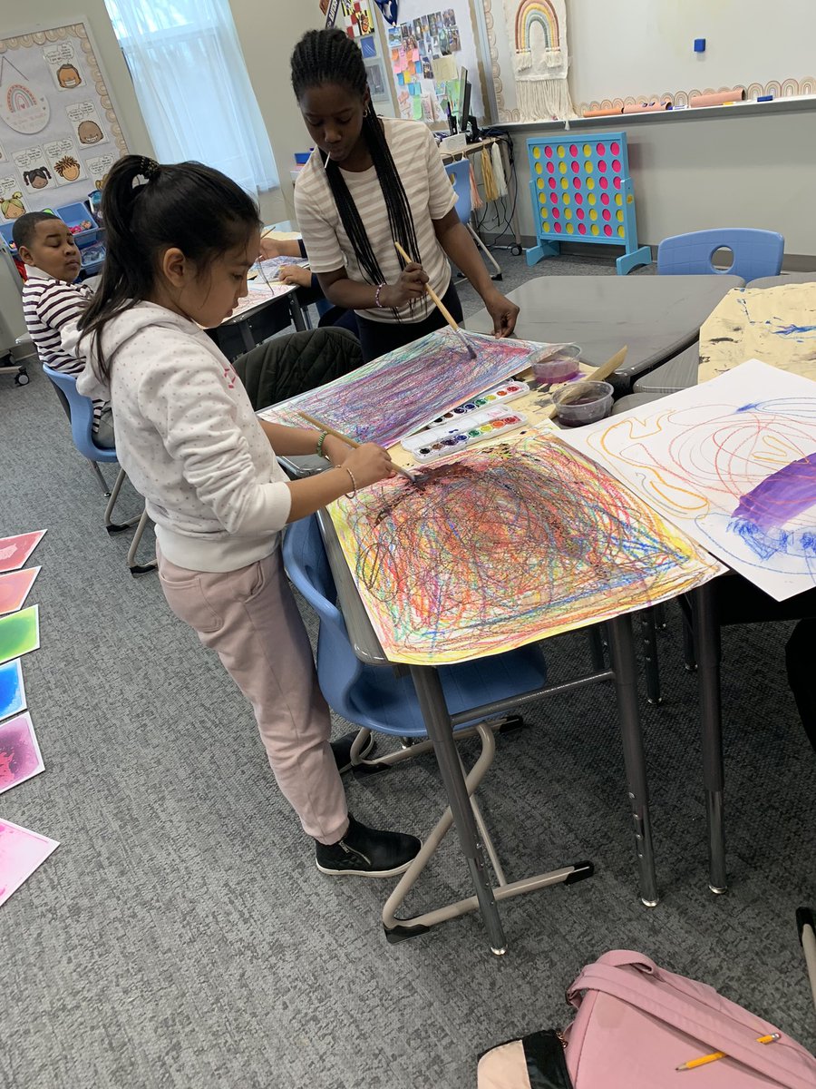 MrsPatzold_BCPS's tweet photo. Our scholars had so much fun creating their animal collages during our Saturday program! @RossvilleElem https://t.co/TIAVEUZtIq