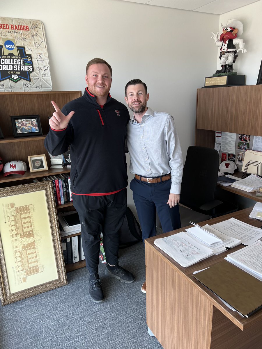 SlimeSzn (@ttuslimeszn) on Twitter photo #SlimeSzn hanging out with the folks behind the scenes!! #muchlove #thanks #appreciation @CoachBunningTTU #SlimeSzn hanging out with the folks behind the scenes!! #muchlove #thanks #appreciation @CoachBunningTTU
