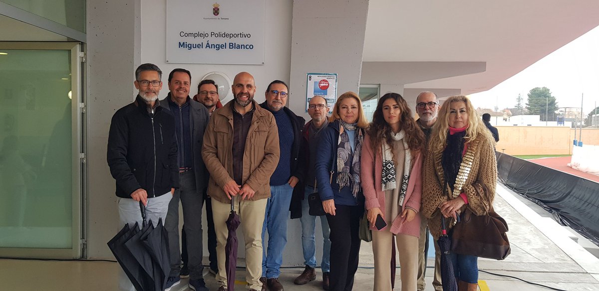 MAMELEROVARGAS's tweet photo. Hoy, desde el @PSOETOMARES, nos sumamos al emocionado recuerdo que #Tomares tributa a Miguel Ángel Blanco Garrido, icono de la victoria de la Paz y la Democracia sobre ETA. 

Gracias a Cristina Cuesta, de la @FundMABlanco, por su compañía y explicaciones. https://t.co/LlCDE89we0