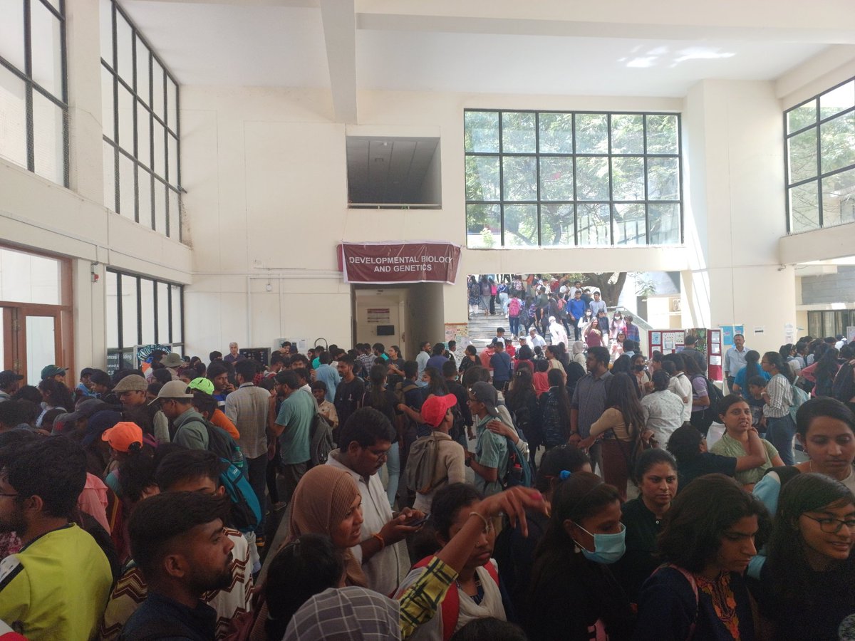 parichitran's tweet image. IIScOpenDay2023  | As it happened

Finally, I found a small instance to talk about science with public😅.I thank our lab&apos;s creative team and other teams for making this event  vibrant.
 @iiscbangalore @srimontagayen #Openday2023 #IIScOpenDay2023