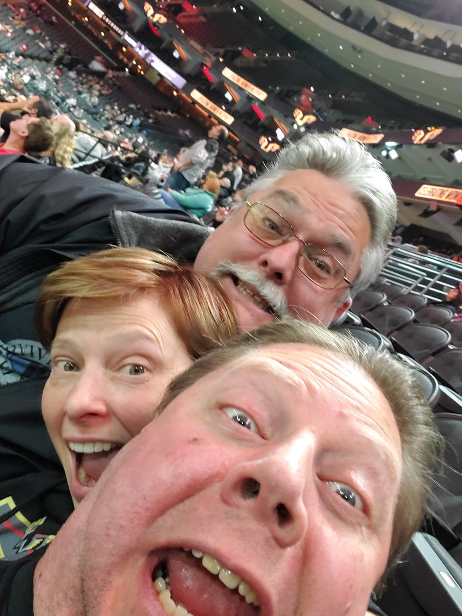 Family Night at the Wings!
#WomeninSports #WomensHistoryMonth

<a href="/NLLwings/">Philadelphia Wings</a> #WingsFanCam