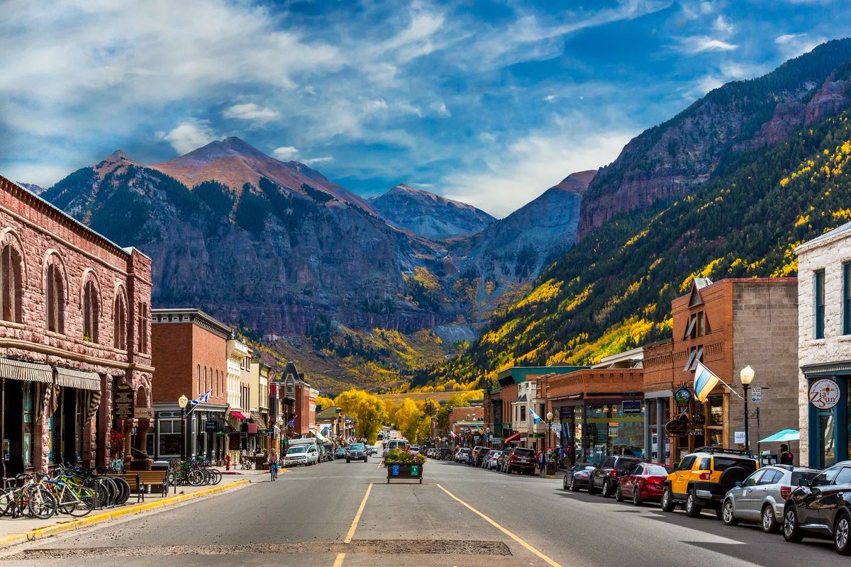 FRGVNbyJesus's tweet photo. 4 days until vacation…
4 long, grueling, miserable days. 😩
☀️ #HurryPlease 🏂 #Telluride 💨 https://t.co/CmfXoLpm7M
