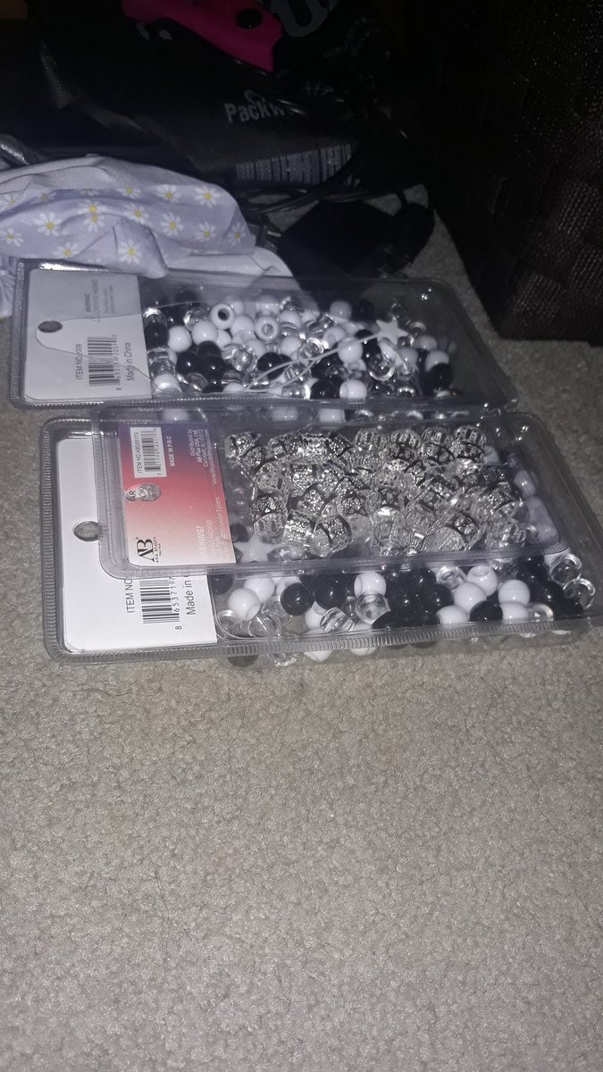 BeaBeuruO's tweet image. :)) I enjoy doin mi natural hair lolols
#sfwtwt #petspace #petretwt