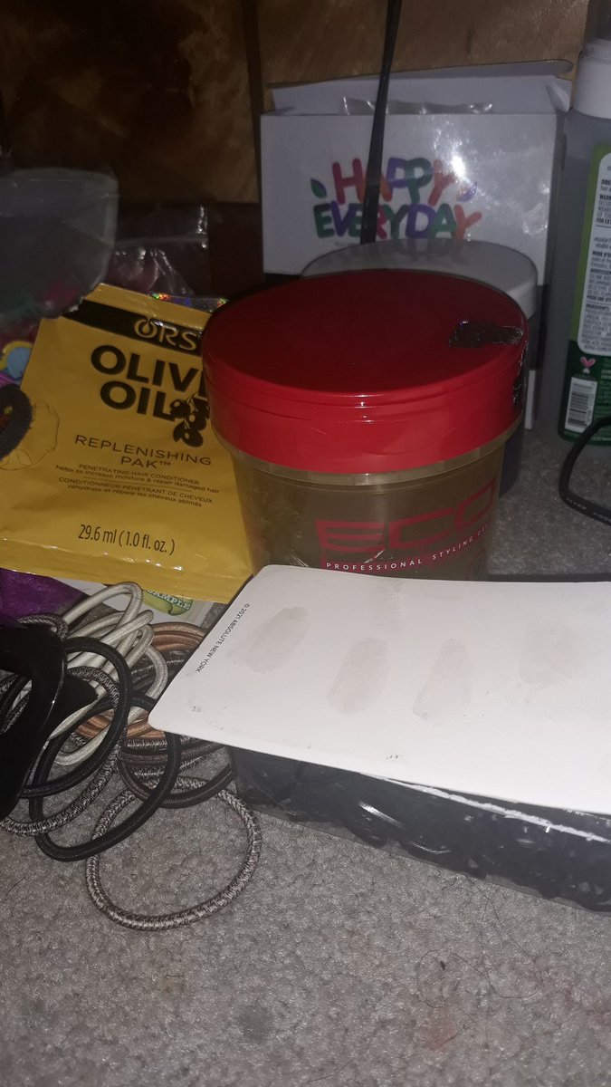 BeaBeuruO's tweet image. :)) I enjoy doin mi natural hair lolols
#sfwtwt #petspace #petretwt