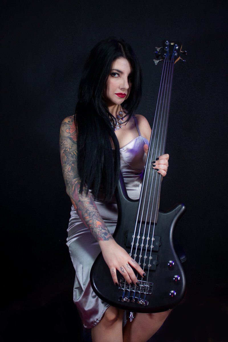 More pics!!!
onlyfans.com/qatrina