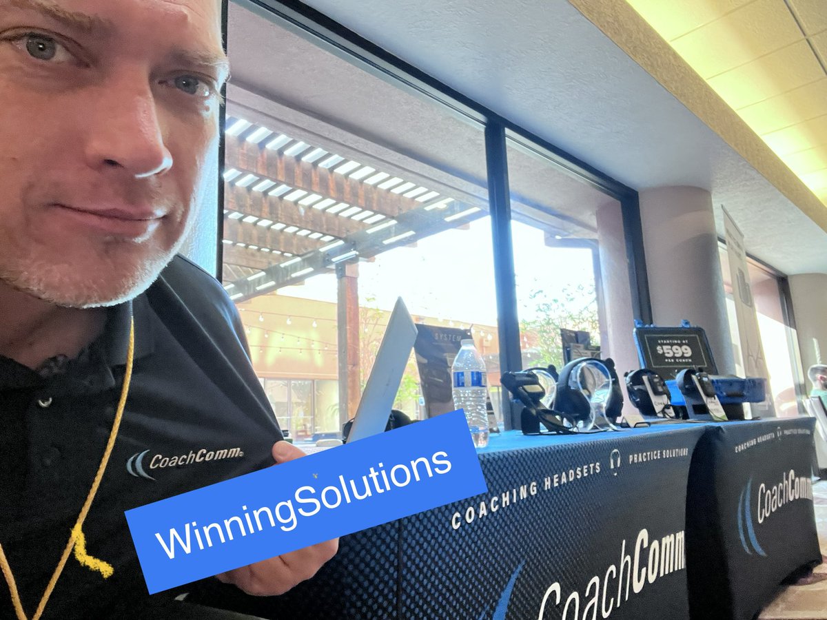 CoachSmaha's tweet photo. Great @GlazierClinics this past weekend in The Bay! For those who stopped by the booth, was great talking with you, if I missed ya, hit me up if you need a #Winningsolution to your staffs Comms. @CoachComm is your best bet! https://t.co/cwMeBauj1T