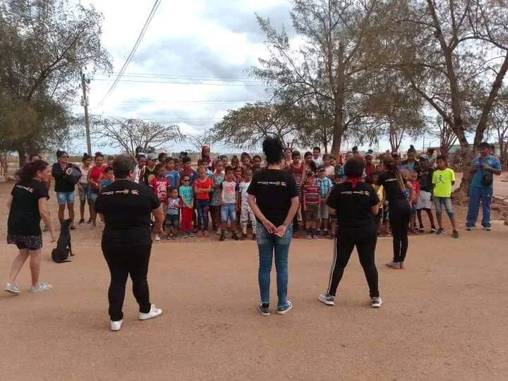OcaYelina's tweet photo. La Compañía Morón Teatro realizó una bella actuación en la escuela República de Nicaragua de la comunidad del entronque. #YoVotoXTodo #LatirAvileño #1roDeEneroDeVictorias. https://t.co/nZTzKxBdiZ
