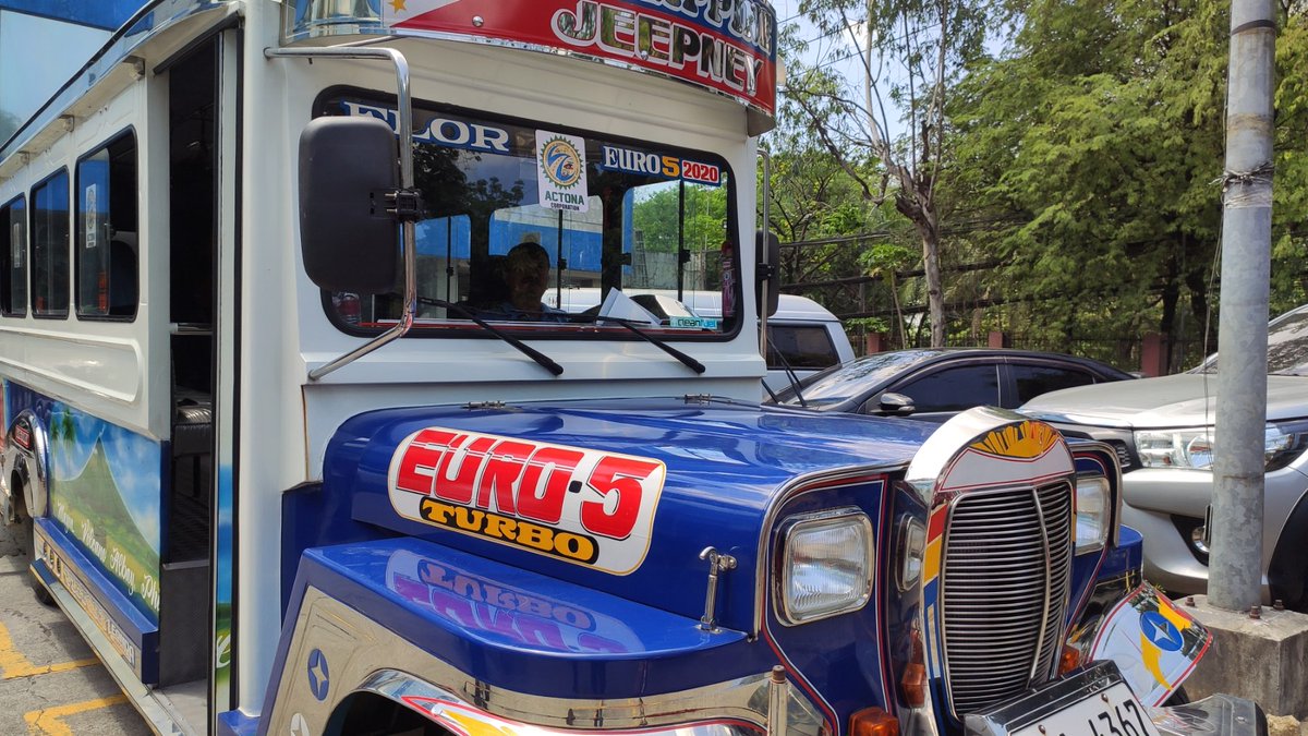 inquirerdotnet's tweet photo. LOOK: The Association of Committed Transport Organizations Nationwide Corp. (Actona) presents this model of a modern jeepney, which resembles the iconic look of the traditional jeepney and costs around P1.3 million to 1.5 million. | 📷: PTV https://t.co/FFL8kCxay2