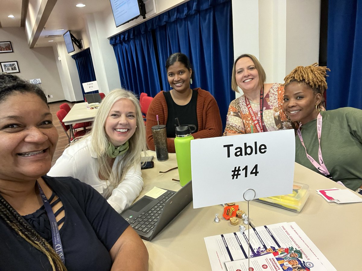 Kimberly Tucker tweet media