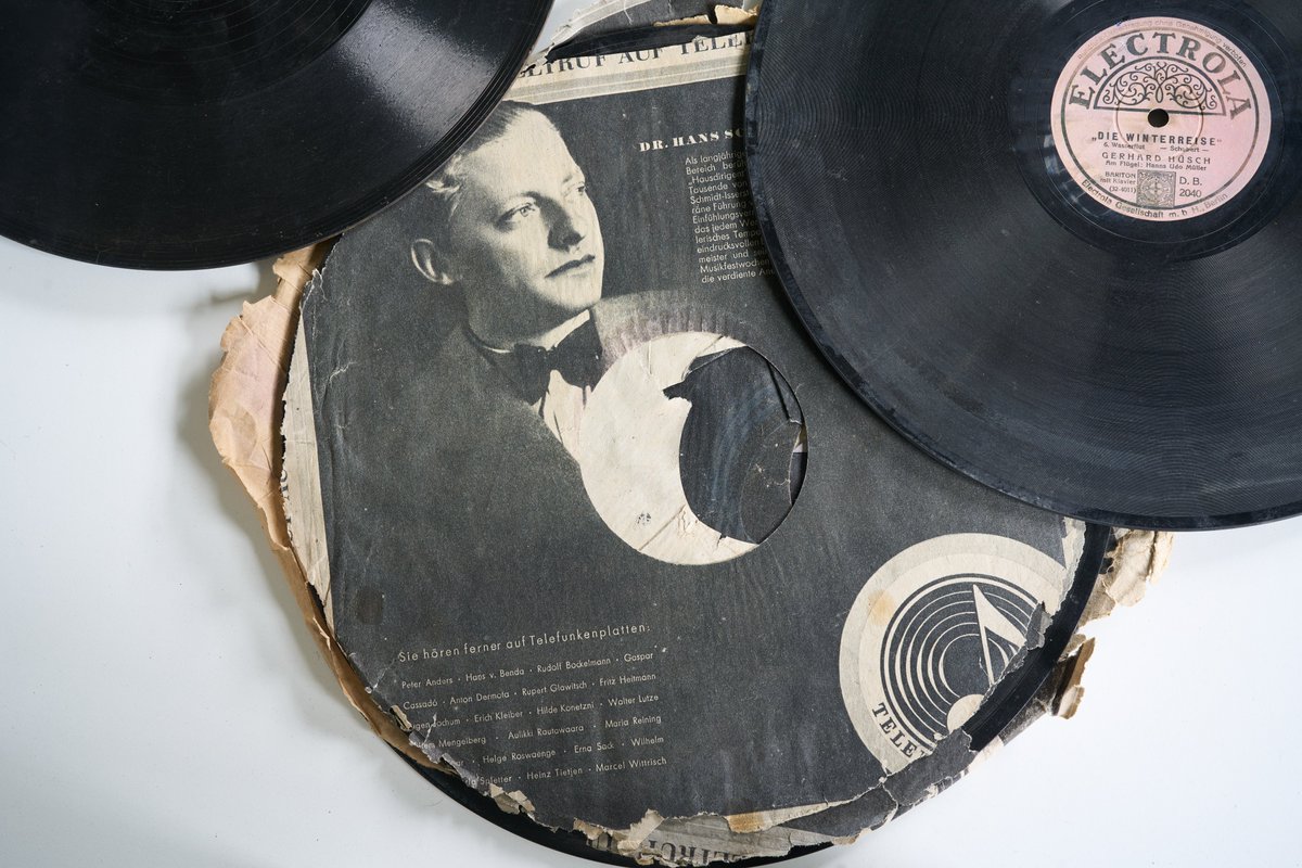 howtofixauboat's tweet image. These gramophone records spent almost 50 years in the Baltic Sea, entombed inside a sunken u-boat...and we think we might be able to play them! That&apos;s got to be a world first, surely...? 

#shipwreckords #vinylcommunity #recordcollection