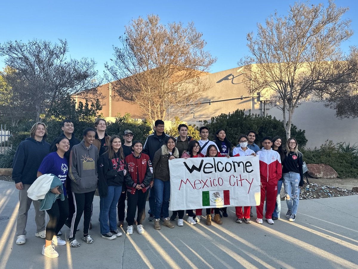 The best welcoming from the ⁦<a href="/officialmvhs/">Murrieta Valley High School</a>⁩ for the 2023 ⁦<a href="/SpecialOlympics/">Special Olympics</a>⁩ Unified Youth Exchange! ⁦<a href="/SOMEXICO_/">Special Olympics México</a>⁩ ⁦<a href="/SOSoCal/">Special Olympics Southern California</a>⁩ #unifiedgeneration