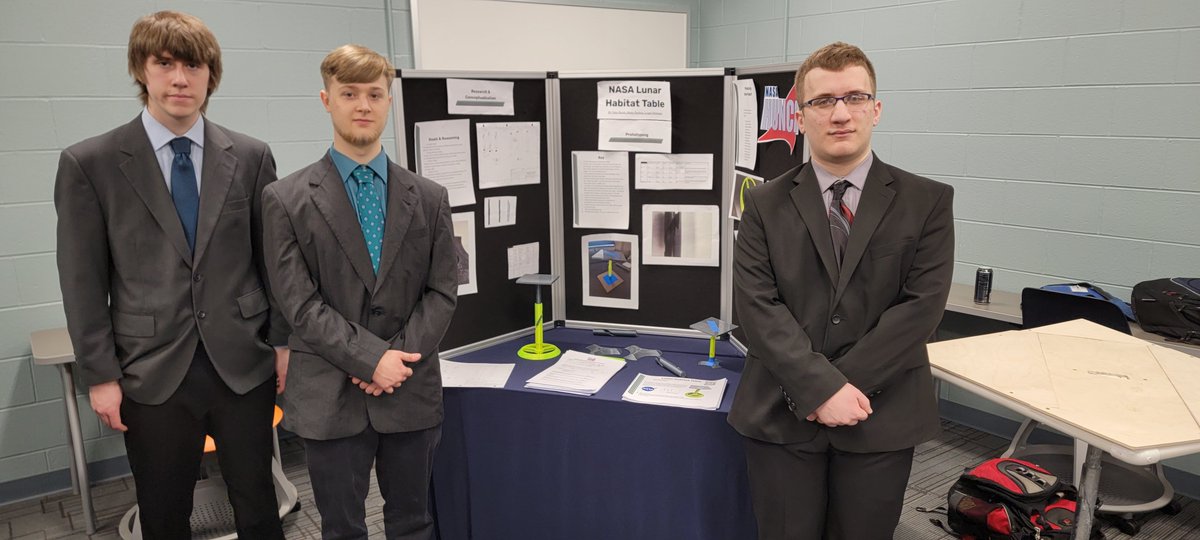 EngineeringCTC's tweet photo. They all did great presenting to judges and fellow students! https://t.co/54DORkzqit