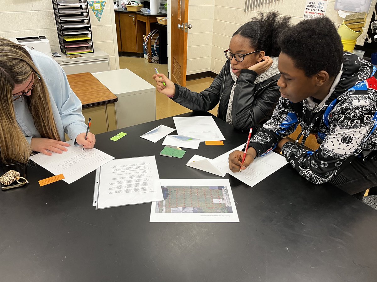 NWOstem's tweet photo. GP-EXTRA @Whitmer_HS today! Engaging w. Chemistry, Physical Science and Environmental Science students. 
“Lead in an abandon lot” simulation activity. 
#STEM #STEMeducation https://t.co/ln5xE5ZWlm
