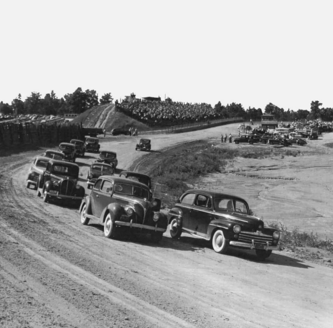 riders_of_speed's tweet photo. Nascar prehistoric
#NASCAR #nascarcupseries #motorsportrace #oldrace #old https://t.co/RS6d4NNxpC