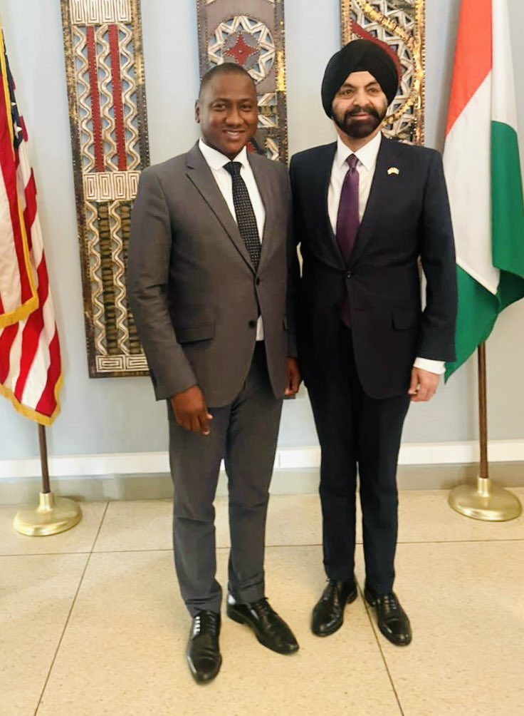 JeanLouisBoua's tweet photo. Invité par S.E. Mme Jessica Davis Ba, Ambassadeur des USA, j’ai été honoré de participer à une table ronde avec M. Ajay BANGA, Président désigné de la @WorldBank. Cette rencontre  s’inscrit dans le cadre de sa tournée de consultations avec quelques acteurs de développement https://t.co/iK1ZHotRhe