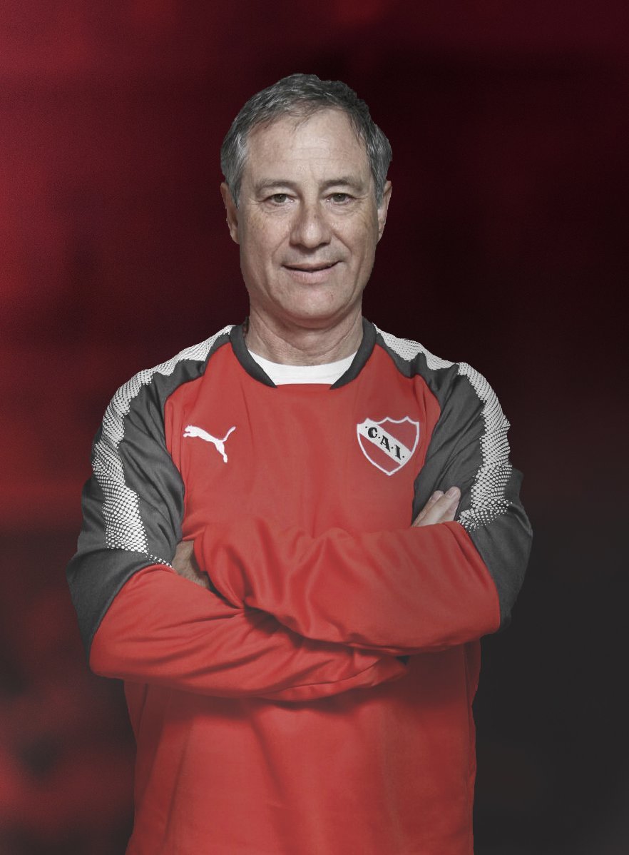 juanlezka's tweet photo. 👹×🇦🇹 | DERRIBANDO UN MITO > "EL CLUB SE FUNDIÓ POR LAS COMPRAS DE HOLAN / "HOLAN NOS LLEVÓ A ESTA SITUACIÓN" 

💵 ¿Qué tanta verdad hay en estas afirmaciones? ¿Holan gastó más de lo que generó y eso nos causo la crisis económica? VEAMOSLO.

⭐️ABRO HILO. https://t.co/Usd0ygoYpB