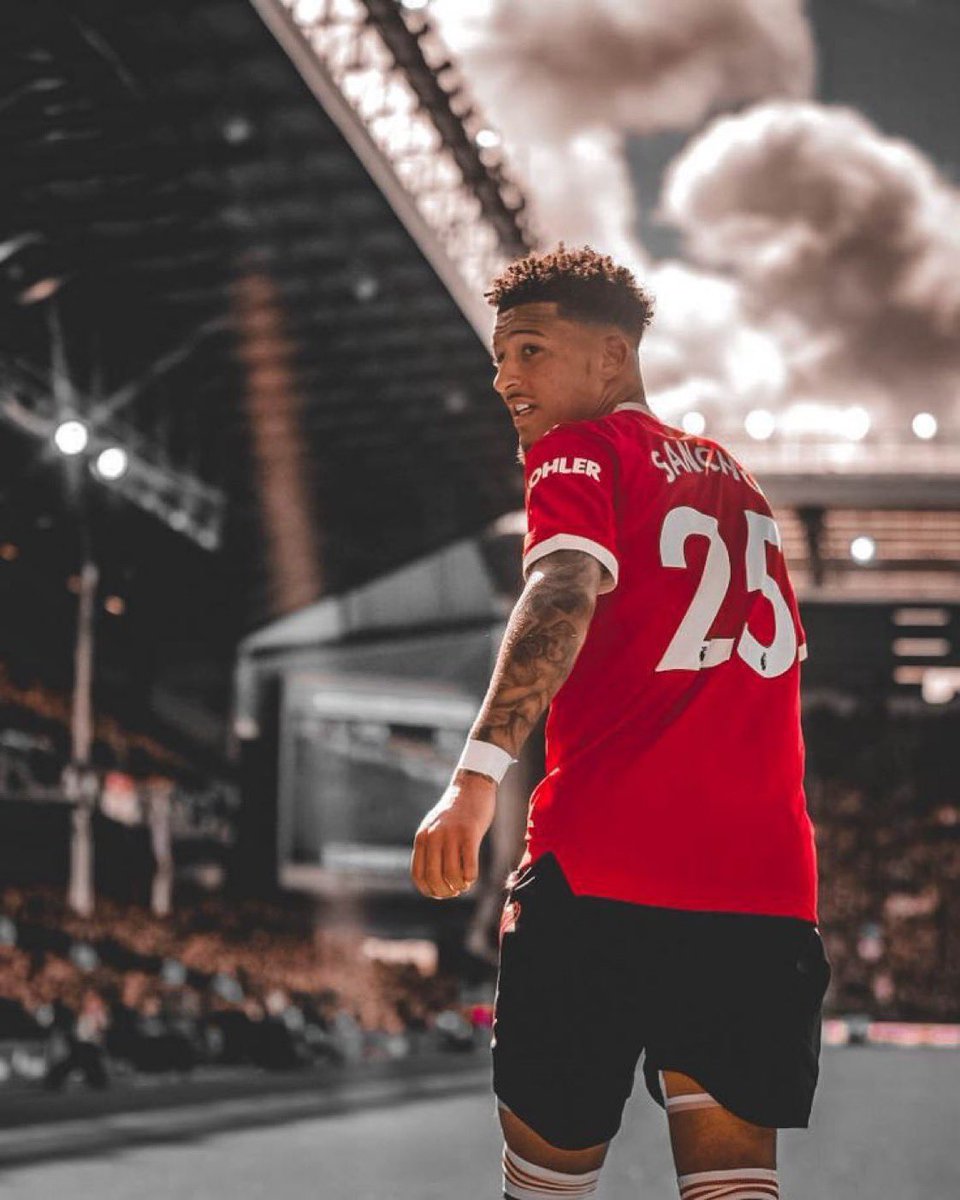 Si vous ne pouvez pas soutenir JADON SANCHO  pendant ses bas, ne vous embêtez pas à le soutenir quand il va bien.

Nous reviendrons ☝🏾 la lumière brillera à nouveau sur toi frere ❤️