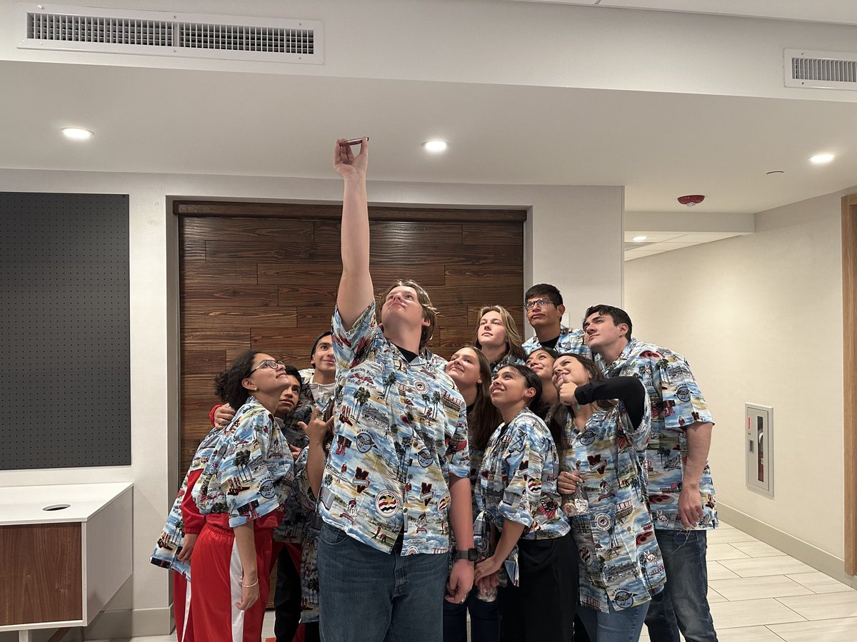 The #UnifiedSelfie at the 2023 ⁦<a href="/SpecialOlympics/">Special Olympics</a>⁩ Unified Youth Exchange! #unifiedgeneration ⁦<a href="/SOMEXICO_/">Special Olympics México</a>⁩ ⁦<a href="/SOSoCal/">Special Olympics Southern California</a>⁩