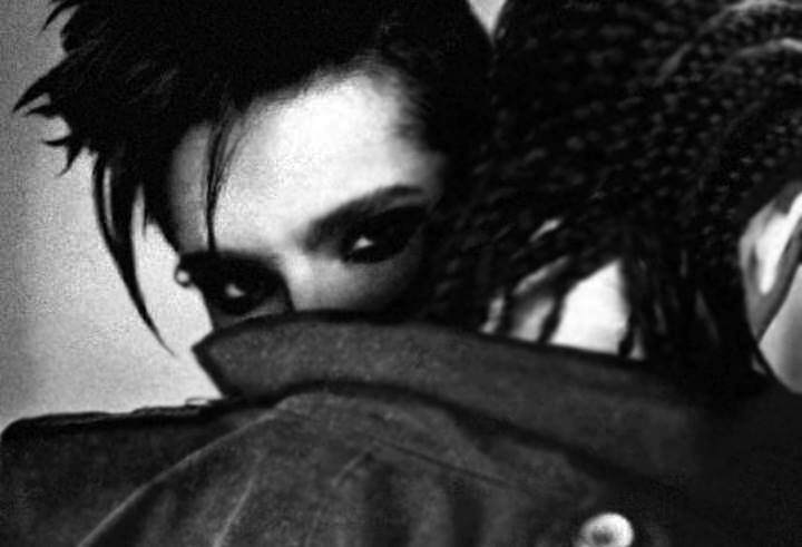 real_bill_page's tweet photo. I want to hug you right now, but you are too far away.#billkaulitz #tokiohotel #twinc #tomkaulitz #brother https://t.co/mAQkJU6q9W