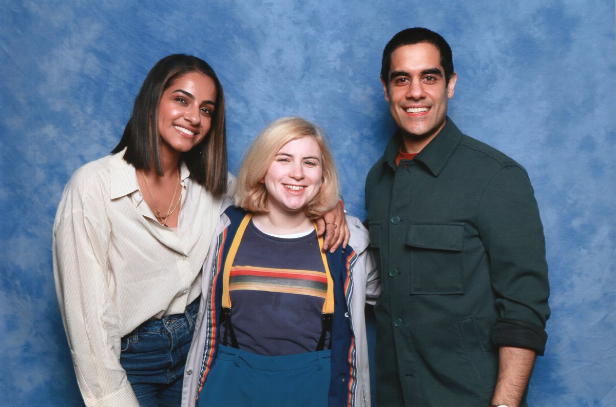 therandomrebel's tweet photo. As well as silly photos, I also got this lovely photo with Mandip and Sacha.
#Mandipgill #Sachadhawan #LFCCspring https://t.co/rCBlcAkyxA